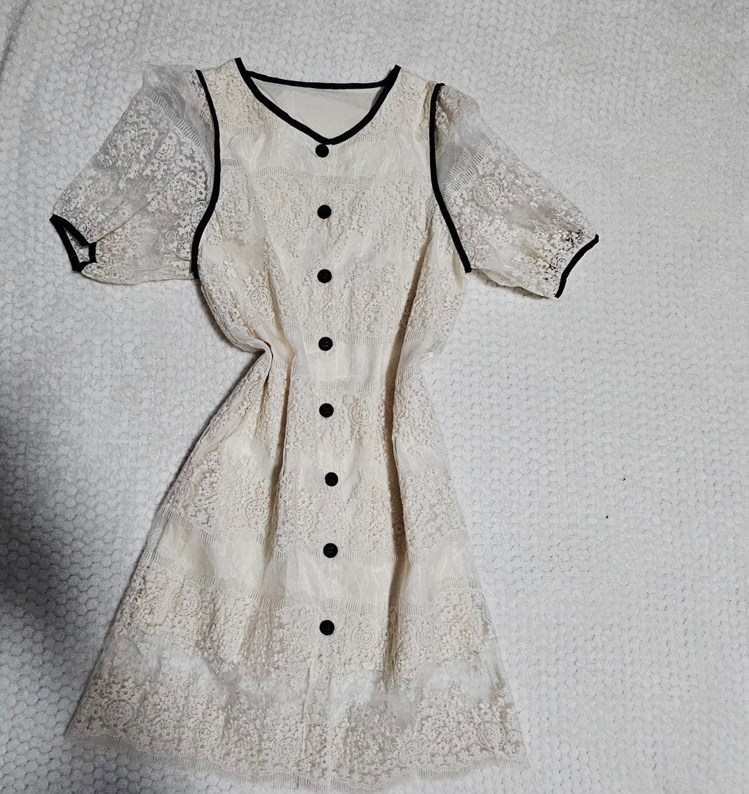 Cream Lace Button Dress – Size S